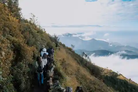 Chiang Mai: Doi Inthanon Park and Kew Mae Pan 2-Hour Hike