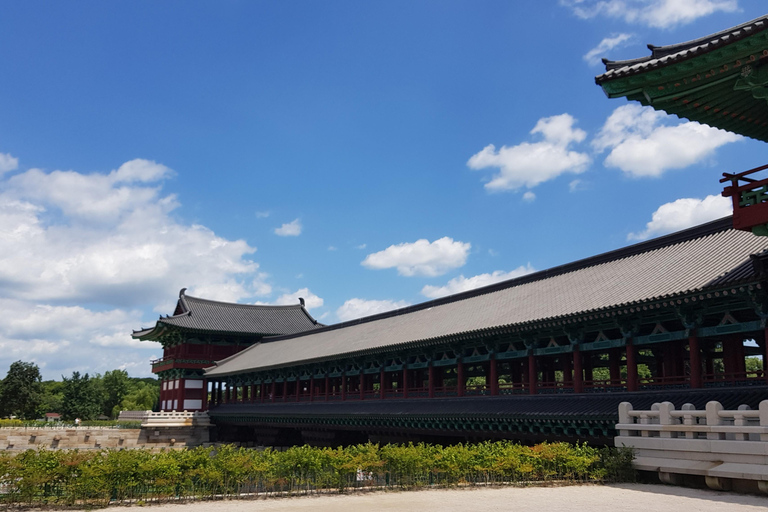 Gyeongju: UNESCO Sites Storytelling Tour (Small Group) Small Group Tour (Max 6 Pax)