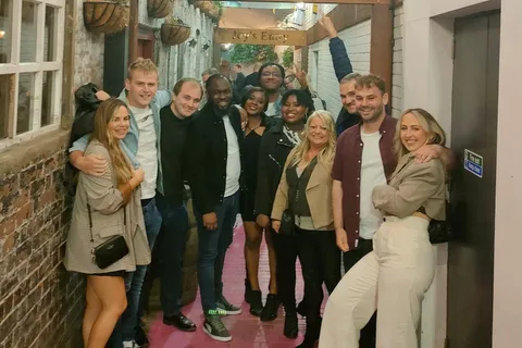 Belfast: Tour a piedi di Pub Crawl e Bar con due bevande