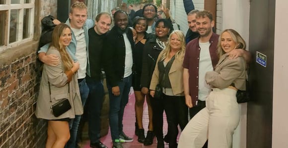 Belfast: Pub Crawl und Bar Rundgang mit zwei Getränken