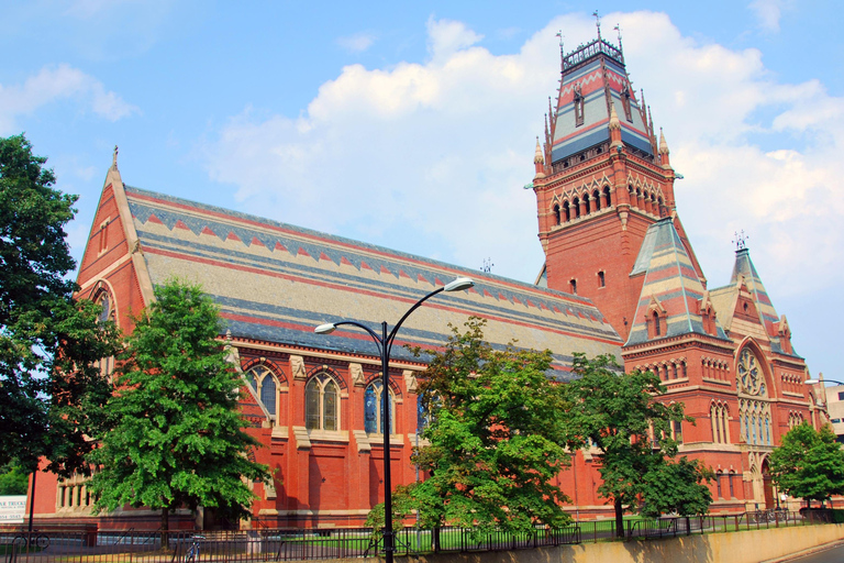 Cambridge, Massachusetts: MIT and Harvard Walking Tour