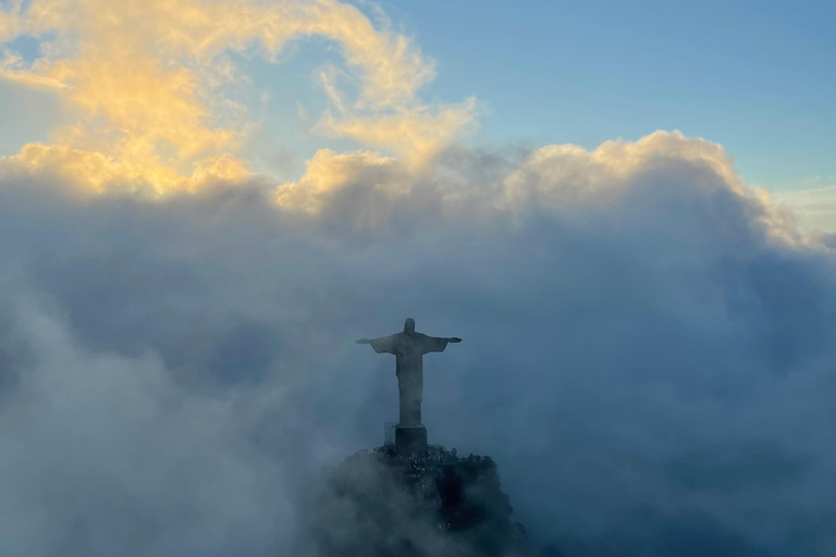 Rio de Janeiro: 25 Min Helicopter Christ the Redeemer