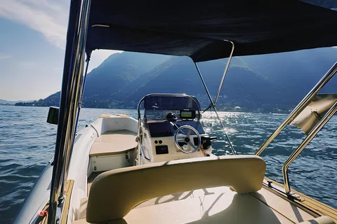 Côme : Tour en bateau partagé