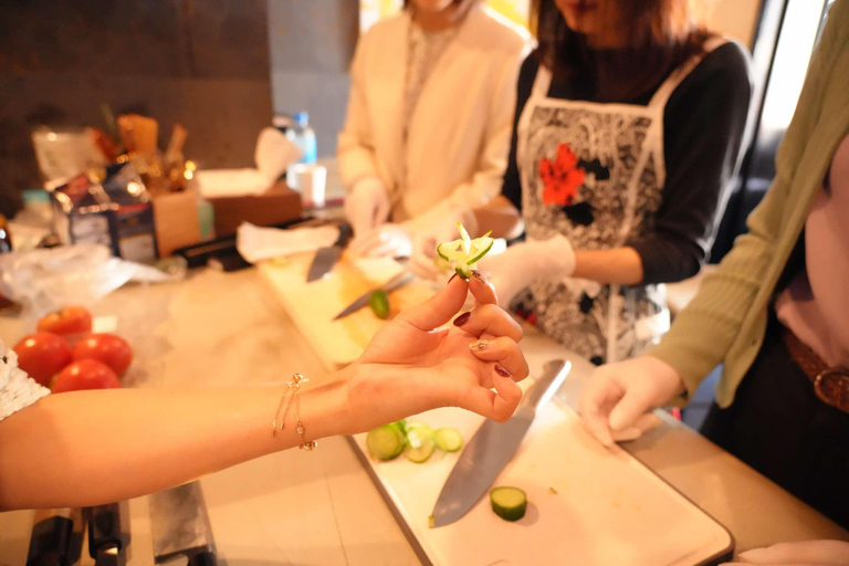 Tokyo: Knife Sharpening and Carving Art Workshop