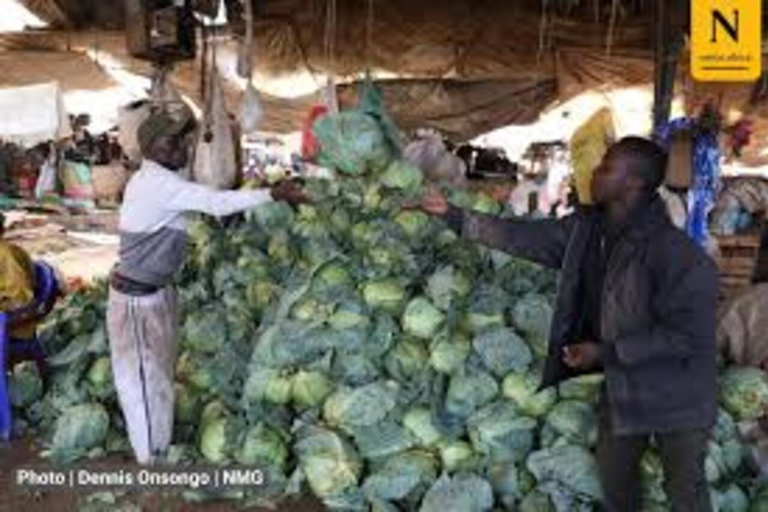 Nairobi: Muthurwa Market Guided Tour with Hotel Pickup