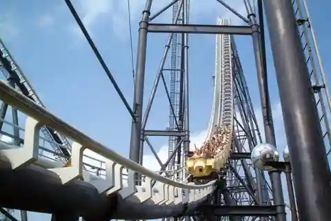 From Tokyo: Fuji-Q Highland Amusement Park:Private Day tour