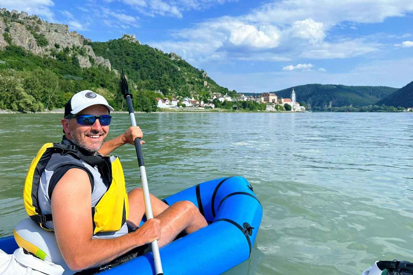 Vienna: Wachau Valley Private Kayak and Wine Tour