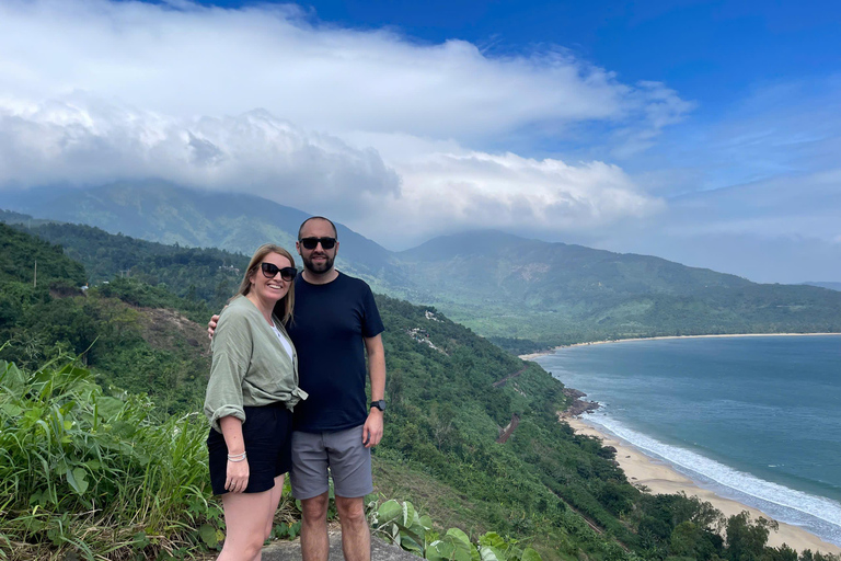 Hue : Voiture privée vers Hoi An via le col de Hai Van et arrêts panoramiquesDe Hue à Hoi An en voiture privée