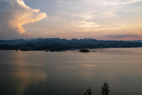 杭州：千岛湖专属游船之旅杭州：千岛湖私人定制游含游船
