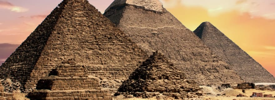 Visite guidée des pyramides de Gizeh au lever du soleil avec balade à dos de chameau et petit-déjeuner