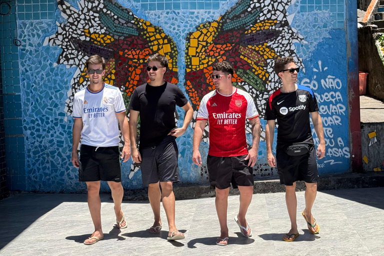 Vidigal Favela Tour with a drink