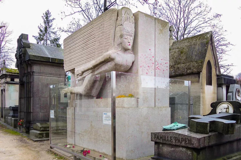 Paris: Père Lachaise Cemetery (Small Group Tour) Paris: Père Lachaise Cemetery Walking Tour (English)