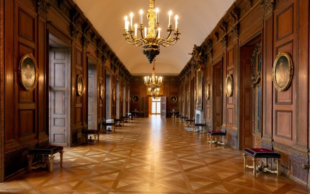 Visit Skip-the-line Charlottenburg Palace Private Tour & Transfers in Berlín, Alemania