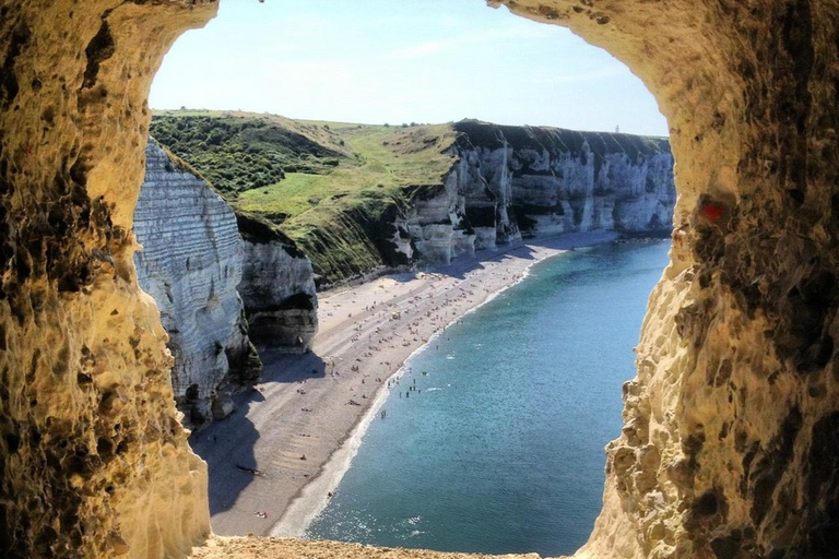 From Le Havre: Étretat round-trip shuttle