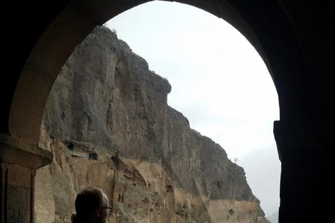 Tbilisi: Vardzia Caves, Rabati Castle and Borjomi Day Trip