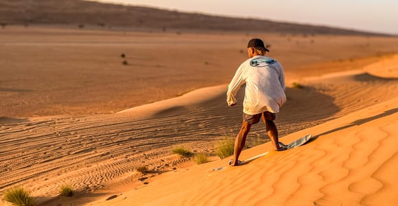 Muscat: Wadi Bani Khalid Oasis & Oman Desert Tour