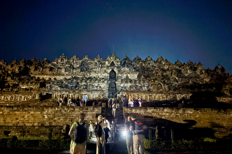 Yogyakarta: Borobudur Sunrise Tour with Breakfast Shared tour VIP Sunrise Borobudur