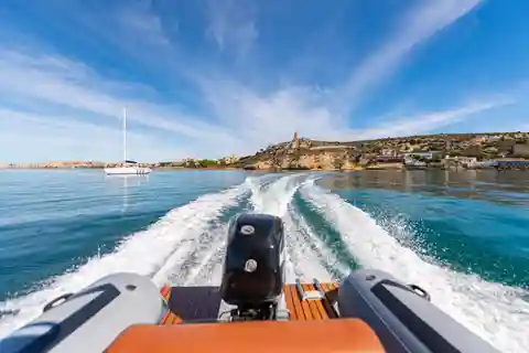 Cagliari: tour privato in barca con aperitivo a bordo