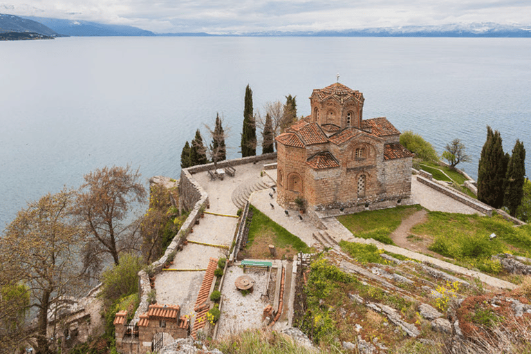 De Tirana / Durresi : Lin, Lac Ohrid, Pogradeci, Korca