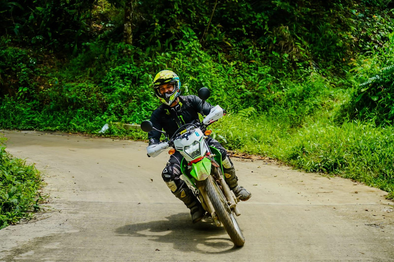 Jakarta: Guided Motorcycle Tour with Lunch and Coffee