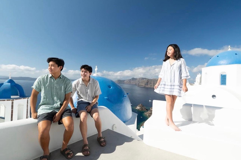 The Art of Santorini Light in Oia by Rey 1 HOUR FAMILY OIA