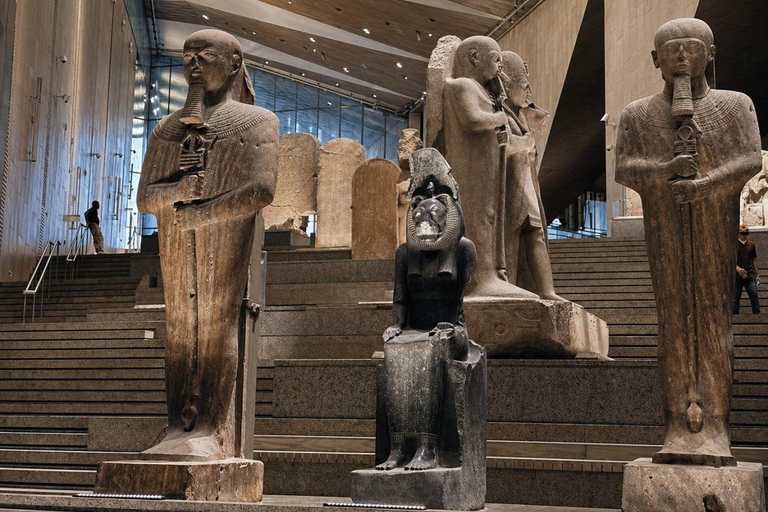 Hurghada: Cairo bus tour to Pyramids, kings Mummies museum Giza Pyramids , sphinx & Kings Mummies Museum