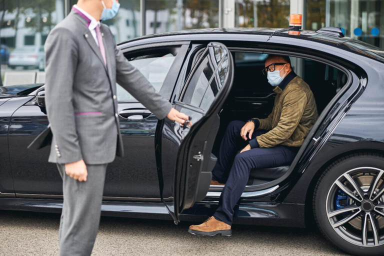 Delhi/Agra/Jaipur: Private One Way Transfer By Ac Car