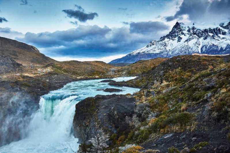 Puerto Natales: Hele dag Torres del Paine + Milodon Grot