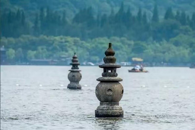 Hangzhou: West Lake Luxury Cruise with Island Ticket & Map