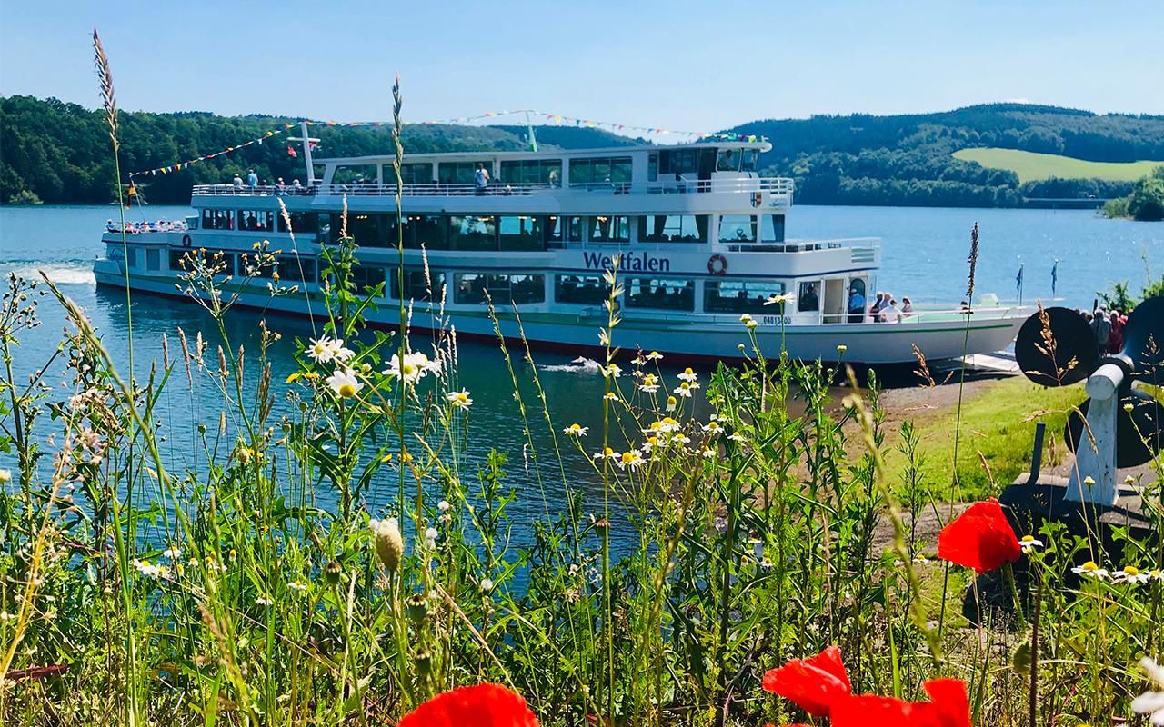 Schifffahrt am Biggesee: Seeromantik in den Sauerländer Bergen!