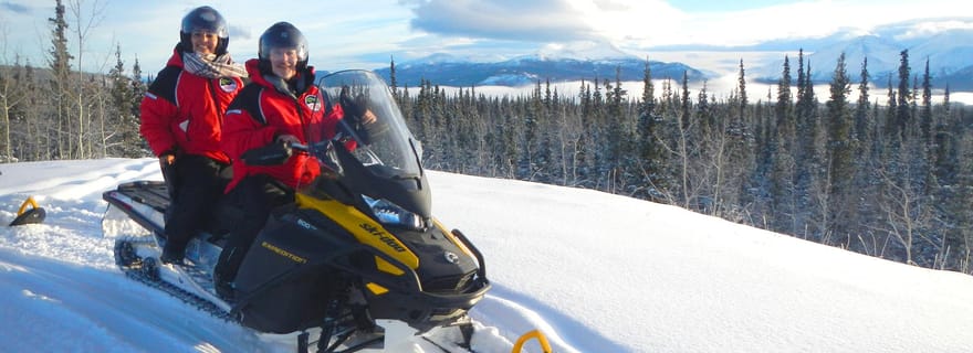 Yukon : excursion d'une demi-journée en motoneige