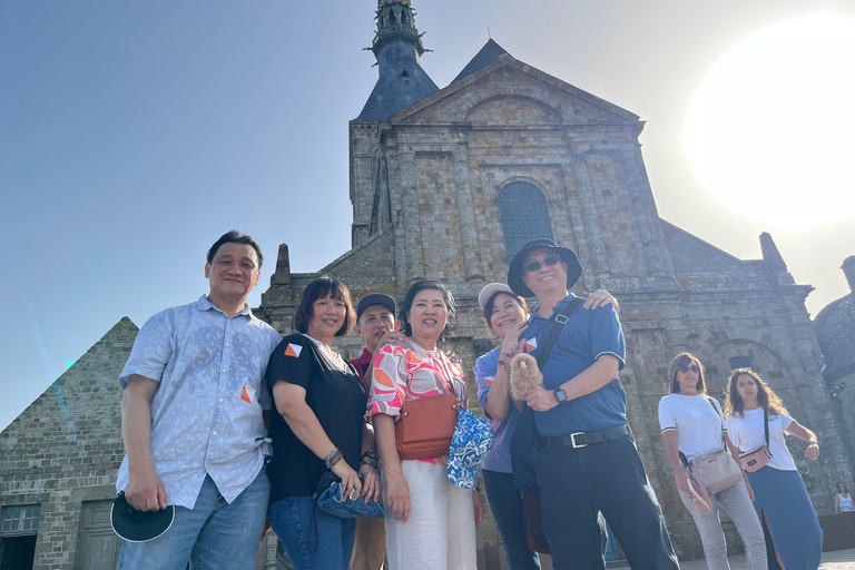 Tour privato guidato di Mont Saint Michel e del D-day da Parigi