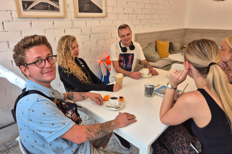 Valencia: Guided Bike Tour with Coffee Tasting
