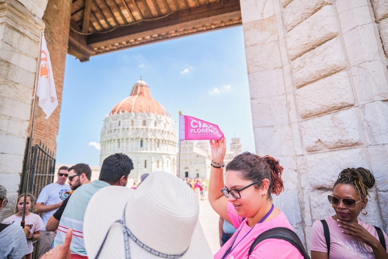 Desde Montecatini: tour de medio día por Pisa y la torre inclinadaTour en portugués sin entrada a la torre inclinada - Mañana
