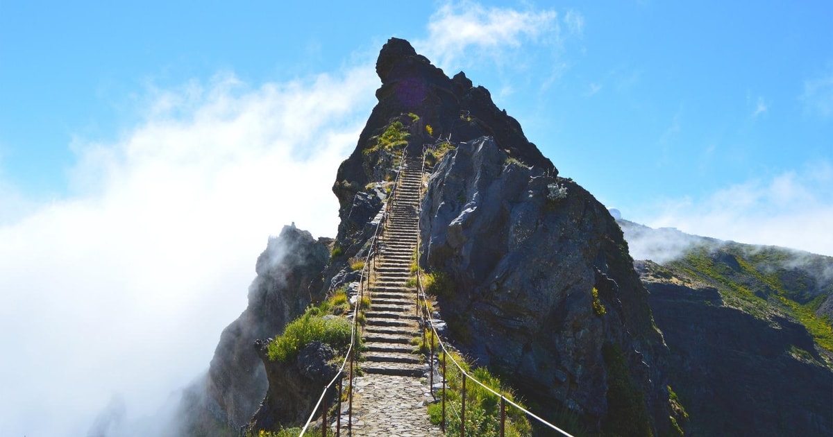 Mad Re Randonn E De L Escalier Du Paradis De Pico Areeiro Pico