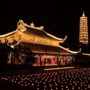 Ninh Binh Night Tour: Bai Dinh Pagoda & Hoa Lu Old Town