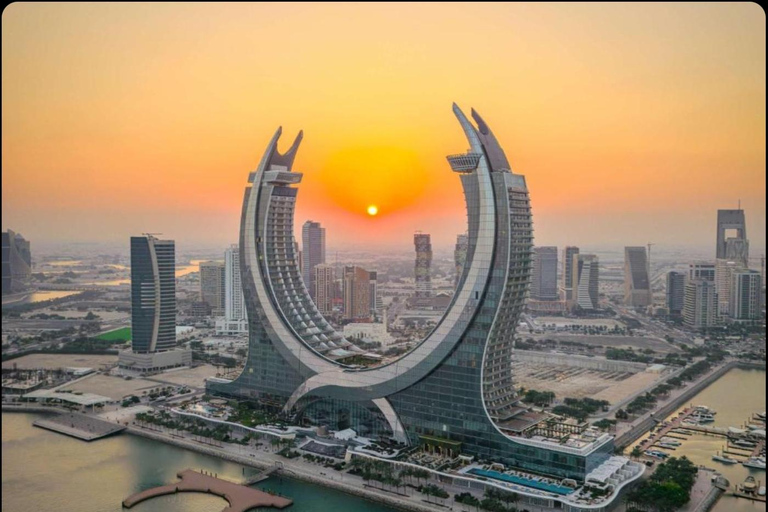 جولة في مدينة الدوحة – الثقافة والأفق وتجربة السوقجولة في مدينة الدوحة – تجربة الثقافة والأفق وال