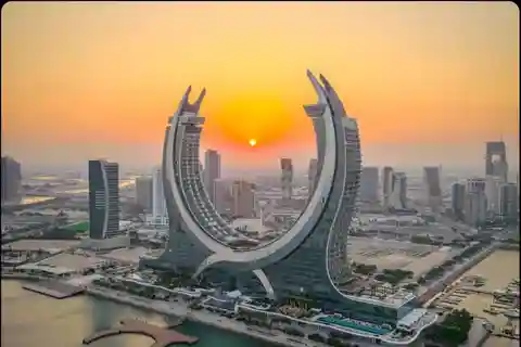 Doha: Private Guided City Tour with Airport and Hotel Pickup