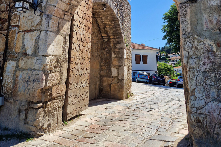 Ohrid: Stadtführung mit Johannes in der Kaneo-Kirche