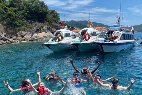 Escursione di un giorno per lo snorkeling dell&#039;isola di Cham con servizio di prelievo in hotelPick up da Da Nang