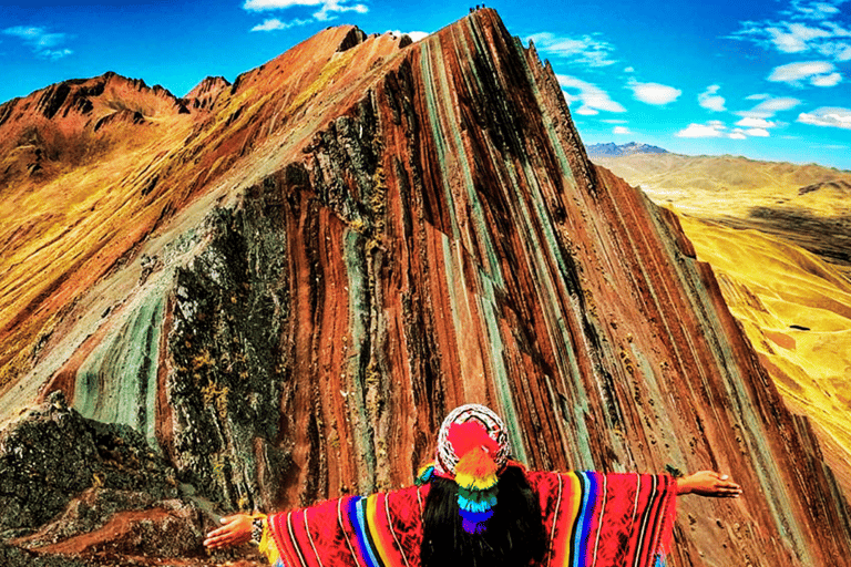 Pallay Punchu: Hike to Rainbow Mountain