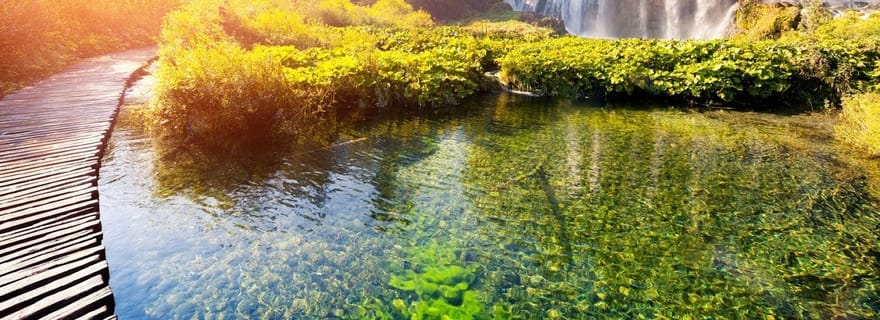 Excursion privée d'une journée aux lacs de Plitvice au départ de Zagreb avec un guide