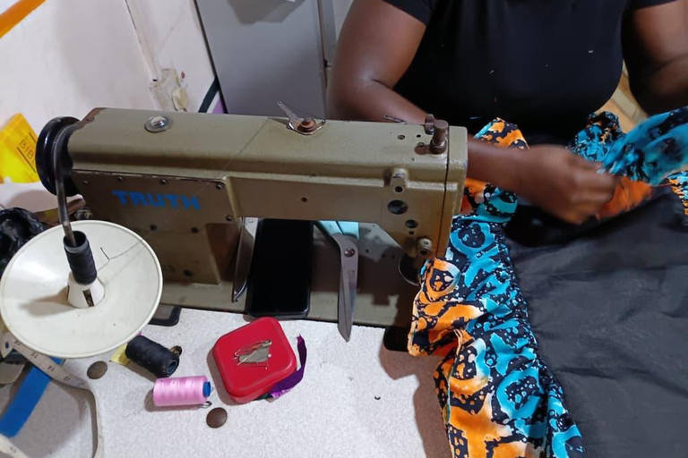 Accra: Behind the Seams - Fabric, Fashion & Your Own Outfit