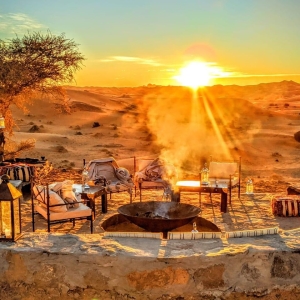 Marrakech: Agafay Desert Dinner Show with Sunset Camel Ride