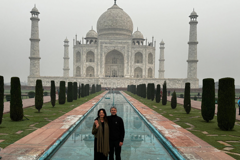 Da Delhi ad Agra e Taj Mahal: andata e ritorno in auto privataAuto privata AC + autista + guida