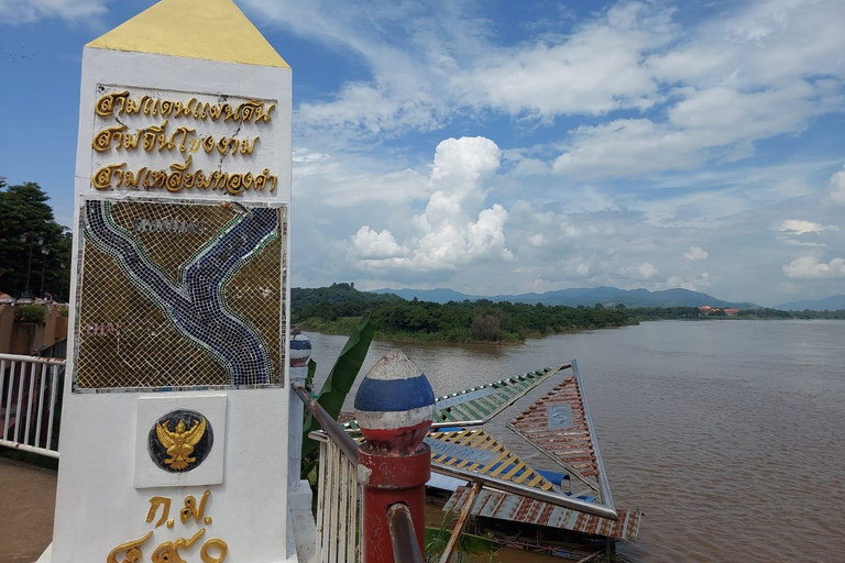 Chiang Rai: Top Temples & Signature Attractions ~Free Buffet