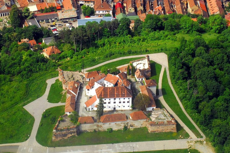 Zarnesti: 30-Minute Scenic Flight over Rasnov, Brasov & Bran