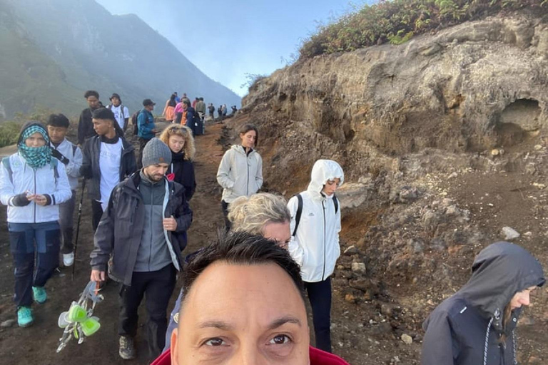 Banyuwangi/Bali: Ijen Blue Fire Tour With Transport Option From Banyuwangi Transportation and Driver Only (No Guide)