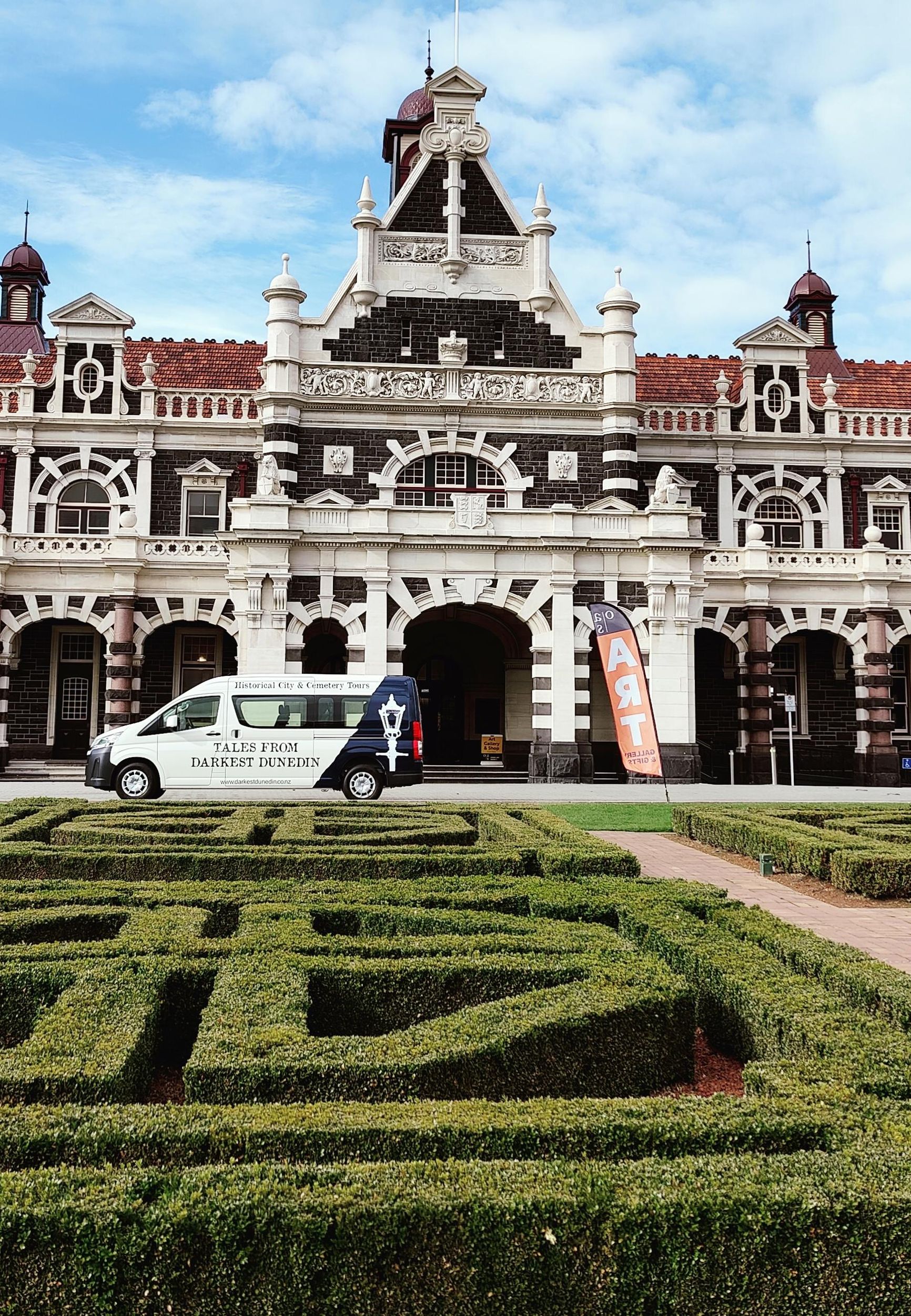 Dunedin: Städtetour mit Eintritt in Larnach Castle