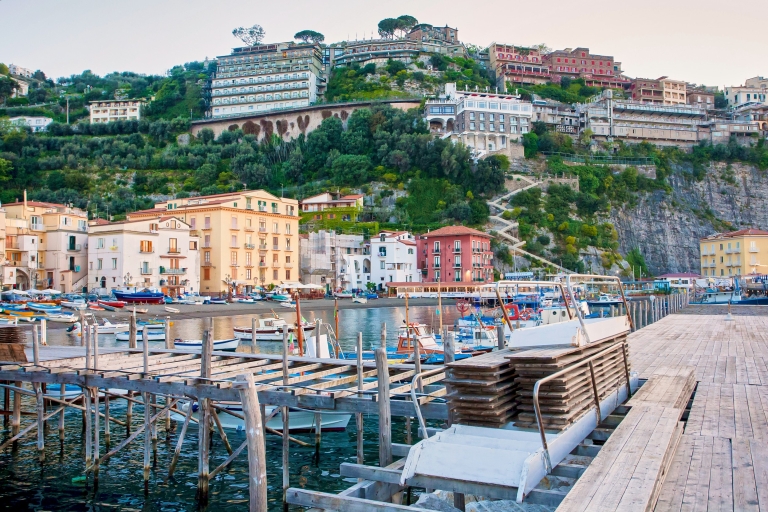 Sorrento: Fährenticket nach Capri und PositanoVon Sorrento aus
